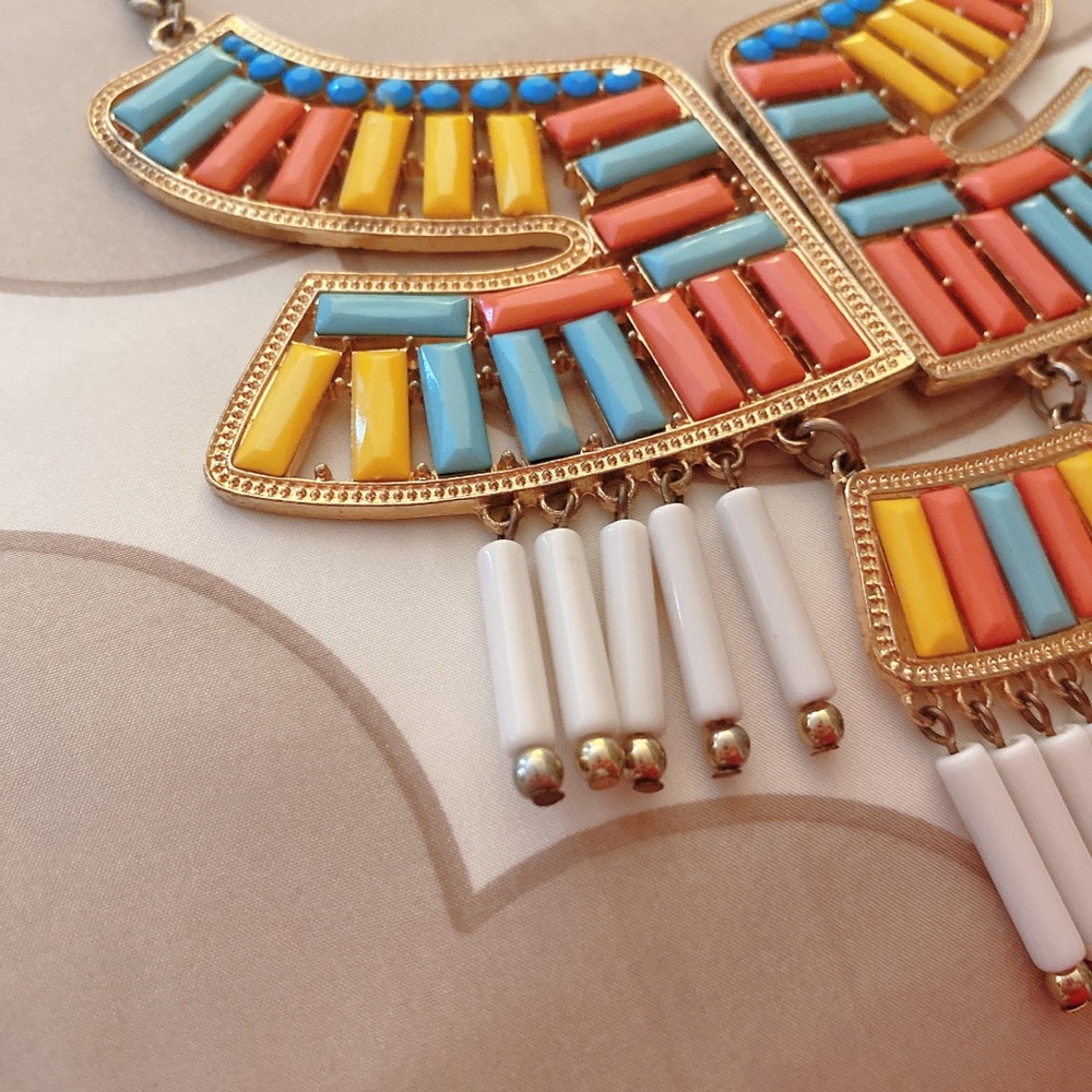 Statement Necklace - Picture 3 of 5